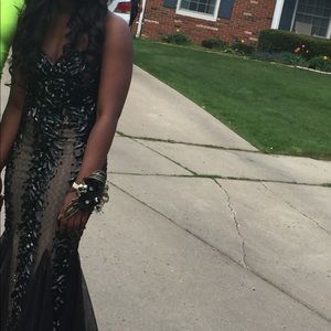 Beautiful size 8 dress.